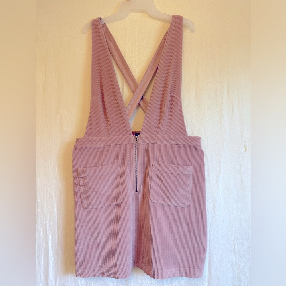 Used wild fable skirt/dress/sz XL/it’s a skirt w/crisscross straps/front zipper